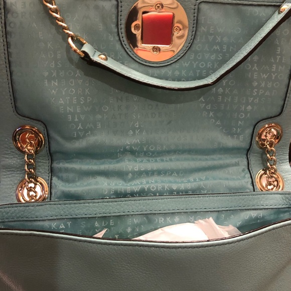 Kate Spade Shoulder Bag Quilted with Chain Shoulder Strap & Envelope Style. - Picture 11 of 13